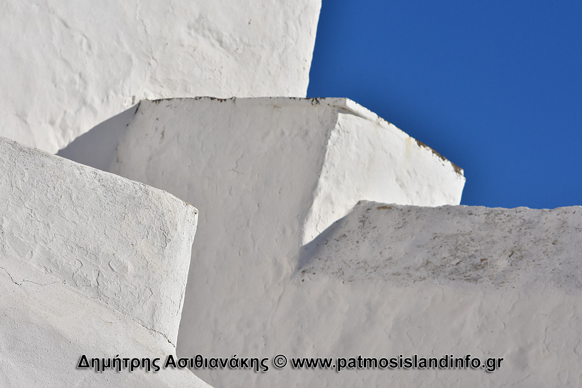 Πάτμος Λευκοί Τοίχοι Φωτογραφίες